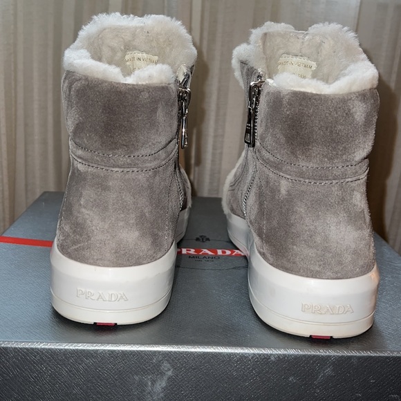 Prada shearling booties - Picture 4 of 8